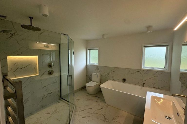 Photo of property in 60 Hurndall Street East, Maungaturoto, 0520