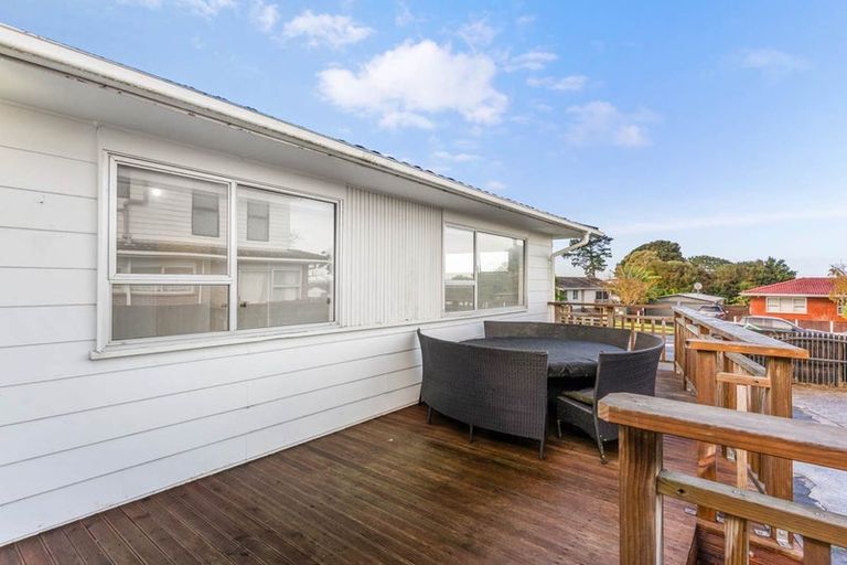 Photo of property in 169 Mahia Road, Wattle Downs, Auckland, 2103