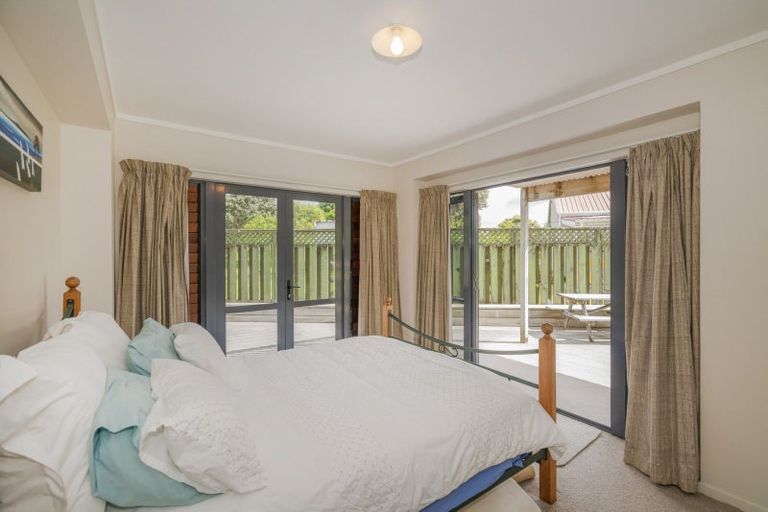 Photo of property in 120 Rimu Place, Matarangi, Whitianga, 3592