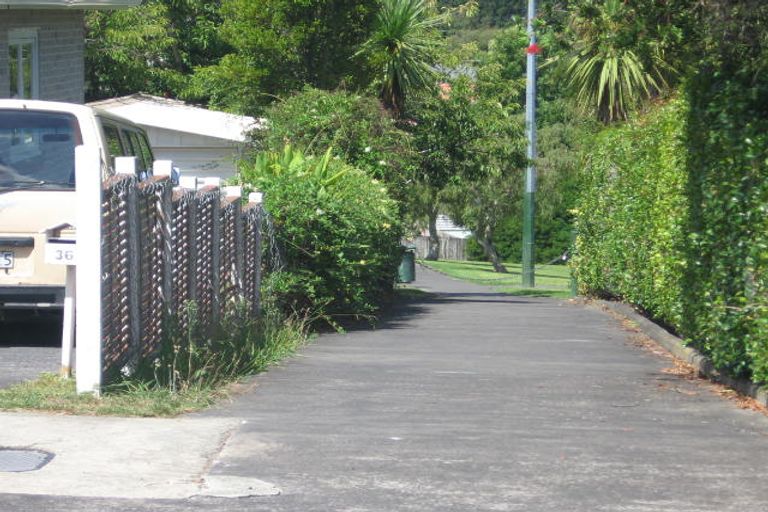 Photo of property in 2/36 Camelot Place, Glenfield, Auckland, 0629