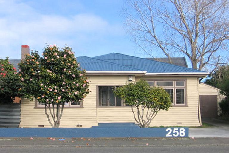 Photo of property in 258 Ruahine Street, Terrace End, Palmerston North, 4410