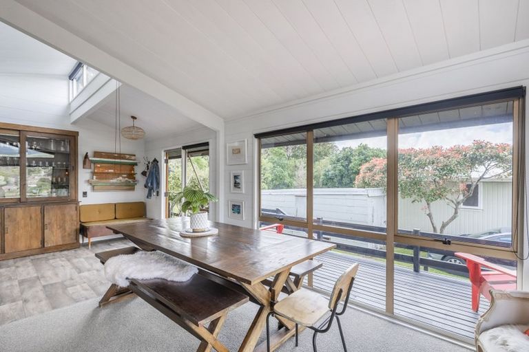 Photo of property in 19 Renown Road, Raumati South, Paraparaumu, 5032