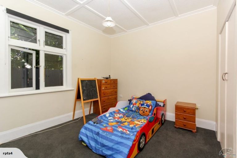 Photo of property in 39 Mouatt Street, Waitara, 4320