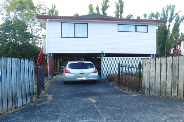Photo of property in 2/42 Borich Road, Sunnyvale, Auckland, 0612