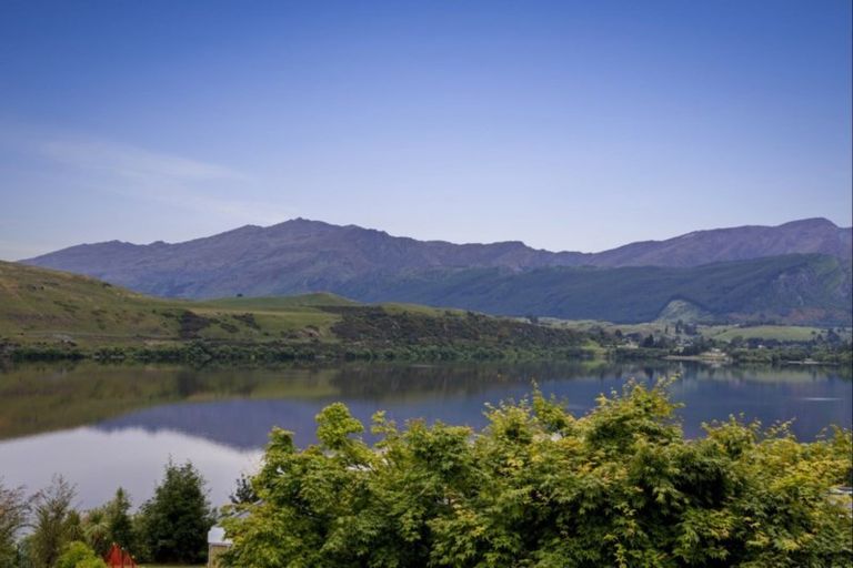 Photo of property in 27 Arrowtn-lke Hayes Road, Lake Hayes, Queenstown, 9371
