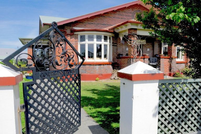 Photo of property in 1 Parsonage Road, Waimate, 7924