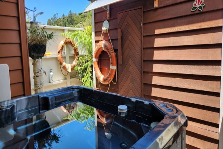 Photo of property in 13 Titoki Lane, Whangamata, 3691