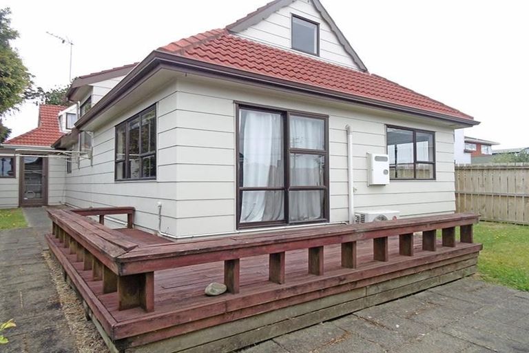 Photo of property in 1/30 Ngataringa Road, Devonport, Auckland, 0624