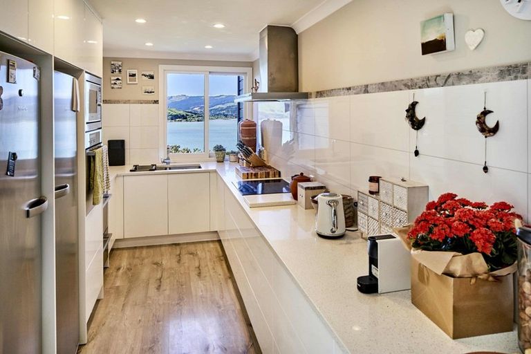 Photo of property in 3 Kenef Road, Paremata, Porirua, 5024