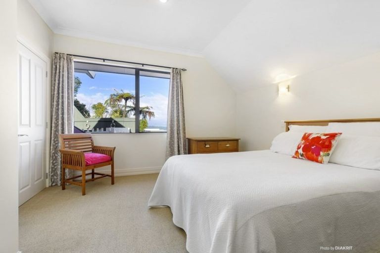 Photo of property in 10 Zetland Street, Highbury, Wellington, 6012