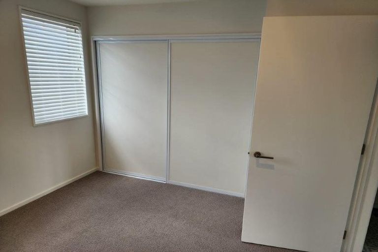 Photo of property in 4/40 New Brighton Road, Shirley, Christchurch, 8061