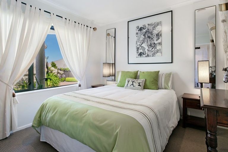 Photo of property in 1/40 Shepherd Road, Waipahihi, Taupo, 3330