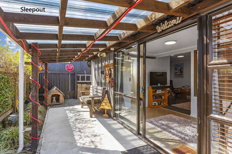 Photo of property in 13 Rangiatea Street, Paraparaumu Beach, Paraparaumu, 5032