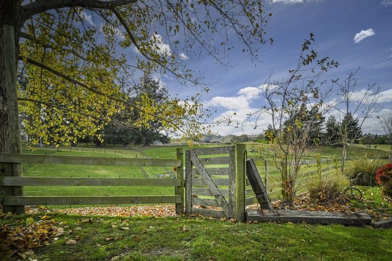 Photo of property in 537 Apley Road, Puketapu, Napier, 4184