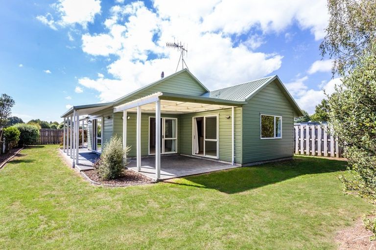 Photo of property in 35 Te Iwiheke Place, Turangi, 3334
