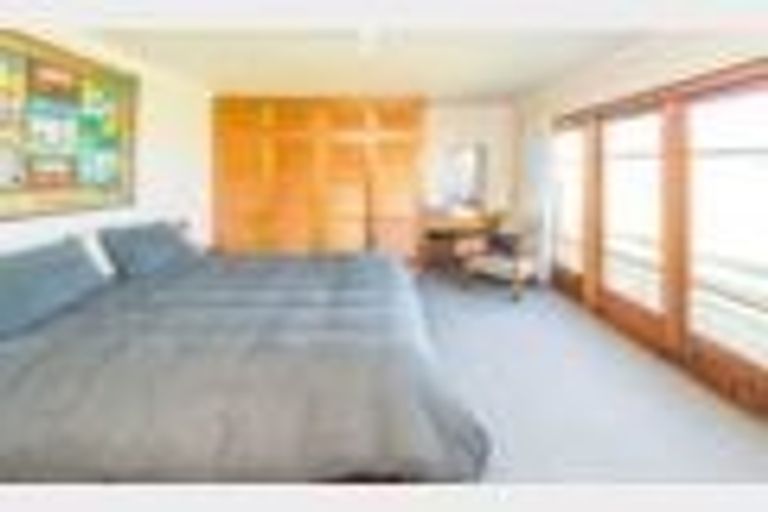 Photo of property in 37 Karewa Street, Castlecliff, Whanganui, 4501