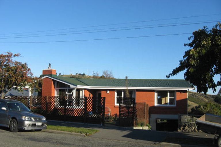 Photo of property in 43 Tamar Street, South Hill, Oamaru, 9400