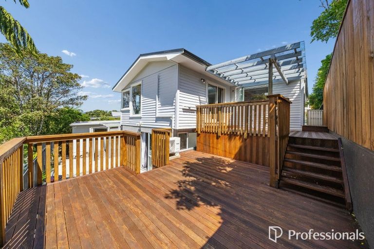Photo of property in 24 Rondane Place, Tirohanga, Lower Hutt, 5010