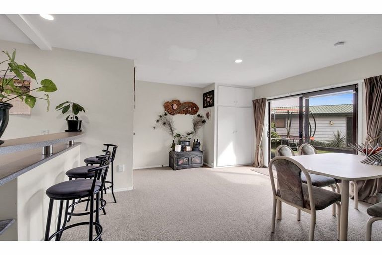 Photo of property in 11 Kowai Place, Amberley, 7410