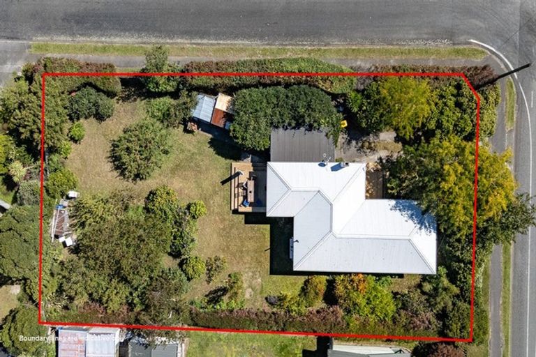 Photo of property in 10 Moreton Road, Carterton, 5713