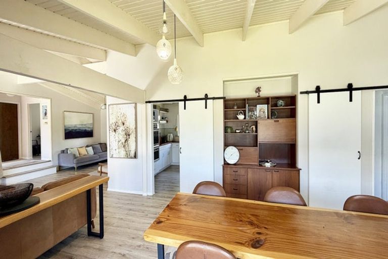 Photo of property in 5 Holyoake Place, Chatswood, Auckland, 0626