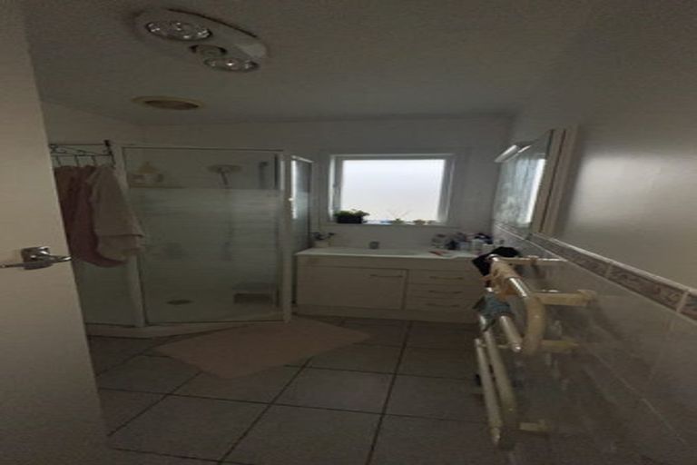 Photo of property in 59 Bond Crescent, Forrest Hill, Auckland, 0620