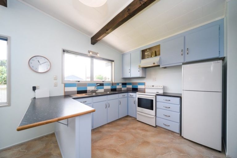 Photo of property in 9 Walker Crescent, Bulls, 4818