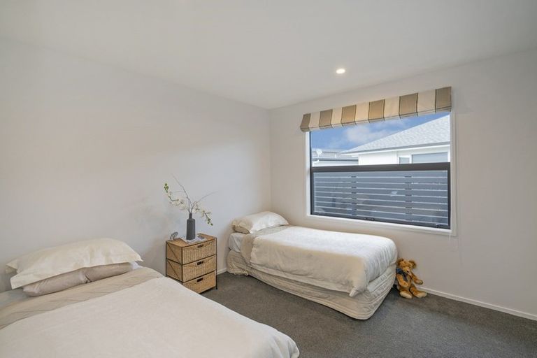 Photo of property in 20 Topping Place, Whitianga, 3510