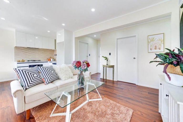 Photo of property in 2/49 Clendon Avenue, Papatoetoe, Auckland, 2025