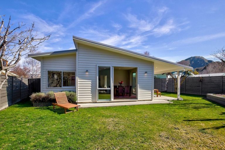 Photo of property in 17 Thomson Street, Arrowtown, 9302