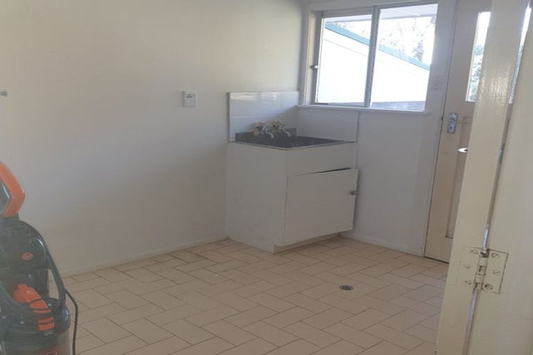 Photo of property in 17 Shanley Crescent, Waiuku, 2123