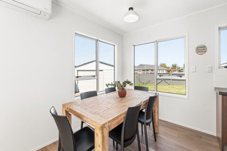 Photo of property in 16 Girven Road, Mount Maunganui, 3116