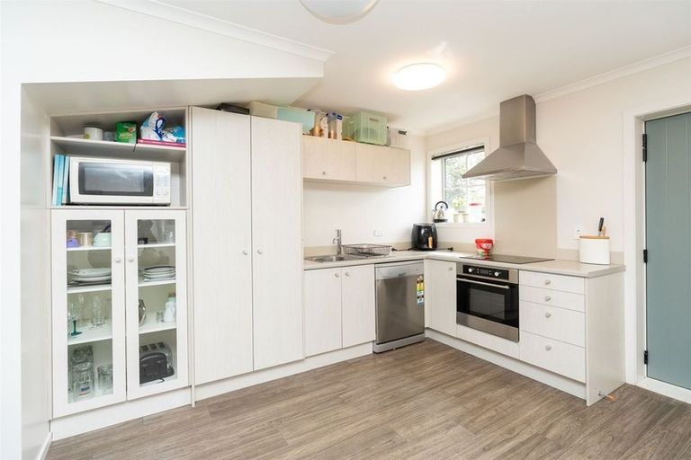 Photo of property in 1 Chiefs Court, Hamilton East, Hamilton, 3216