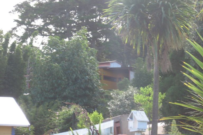 Photo of property in 9 Kukupa Road, Sunnyvale, Auckland, 0612