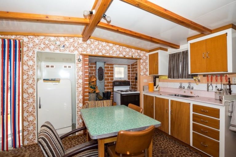 Photo of property in 26 Black Peak Road, Omarama, 9412