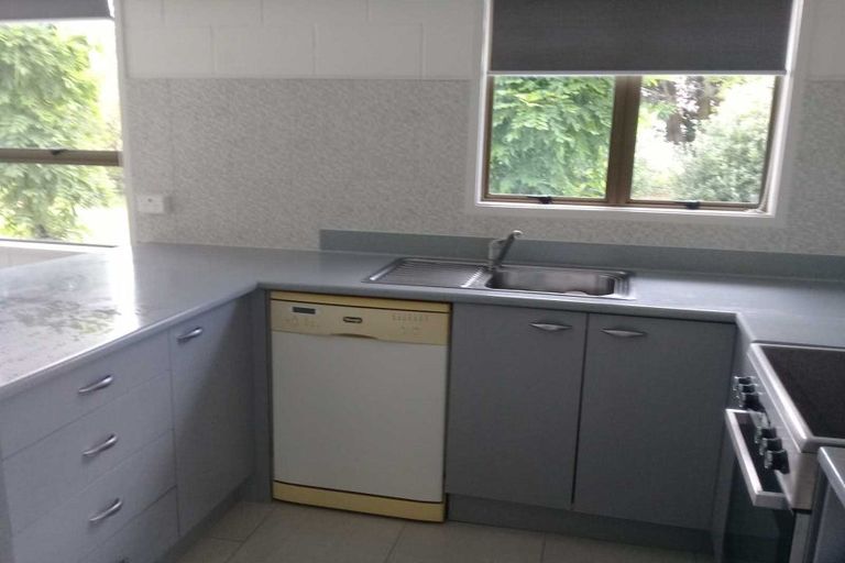 Photo of property in 312a One Tree Point Road, One Tree Point, 0118