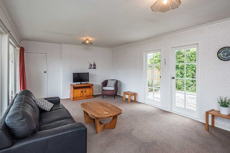Photo of property in 12 Arawhata Road, Paraparaumu, 5032