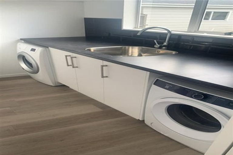 Photo of property in 23 Phillips Street, Sanson, 4817