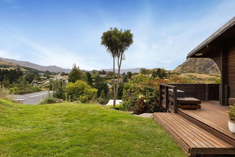 Photo of property in 26 Mcchesney Road, Arthurs Point, Queenstown, 9371