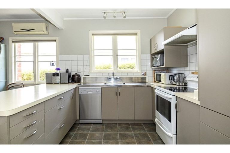 Photo of property in 69 Orbell Street, Highfield, Timaru, 7910