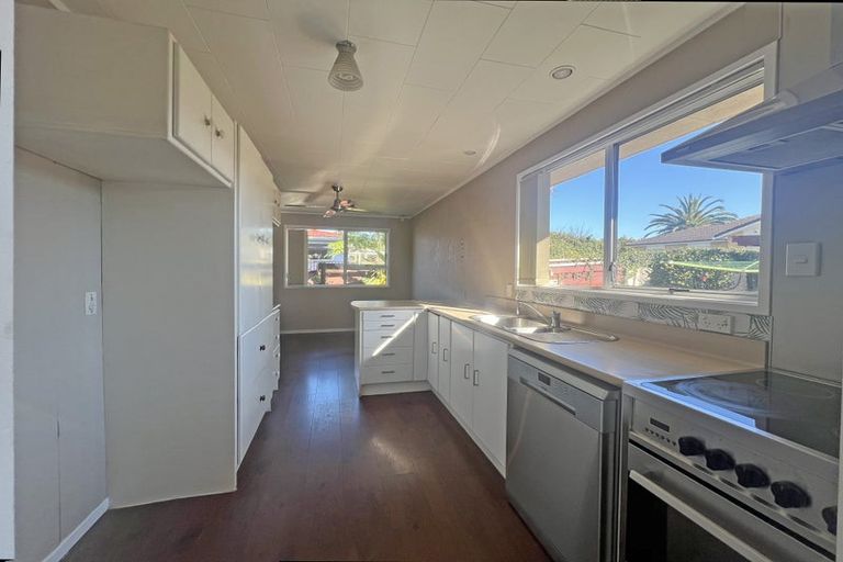 Photo of property in 57 Casuarina Road, Half Moon Bay, Auckland, 2012