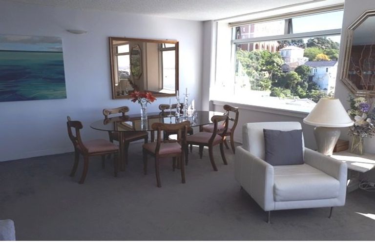 Photo of property in Jerningham Apartments, 20 Oriental Terrace, Oriental Bay, Wellington, 6011