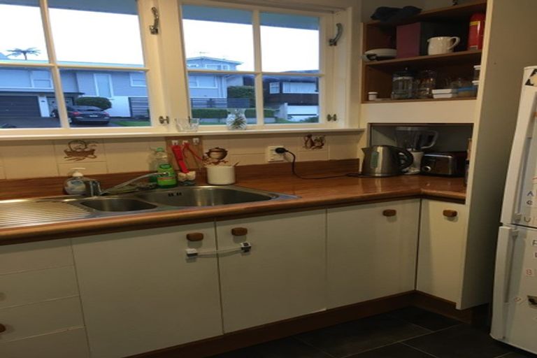 Photo of property in 99 Tirohanga Road, Tirohanga, Lower Hutt, 5010