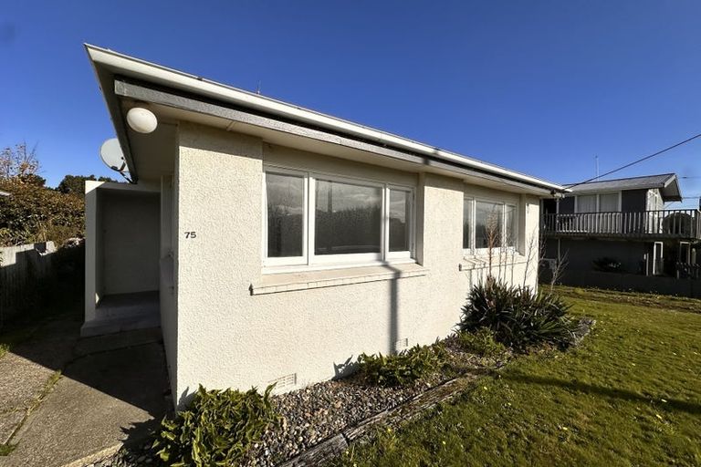 Photo of property in 75 Weka Street, Waikiwi, Invercargill, 9810