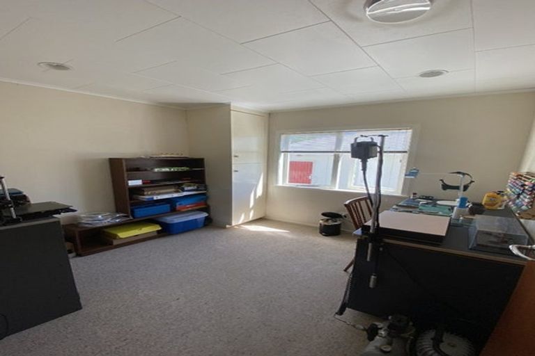 Photo of property in 12 Palmerston Road, Havelock North, 4130