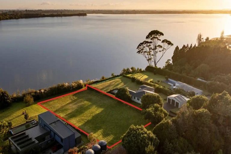 Photo of property in 206 Ranginui Road, Welcome Bay, Tauranga, 3175