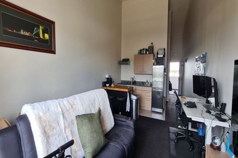 Photo of property in 304/3 Morningside Drive, Morningside, Auckland, 1025