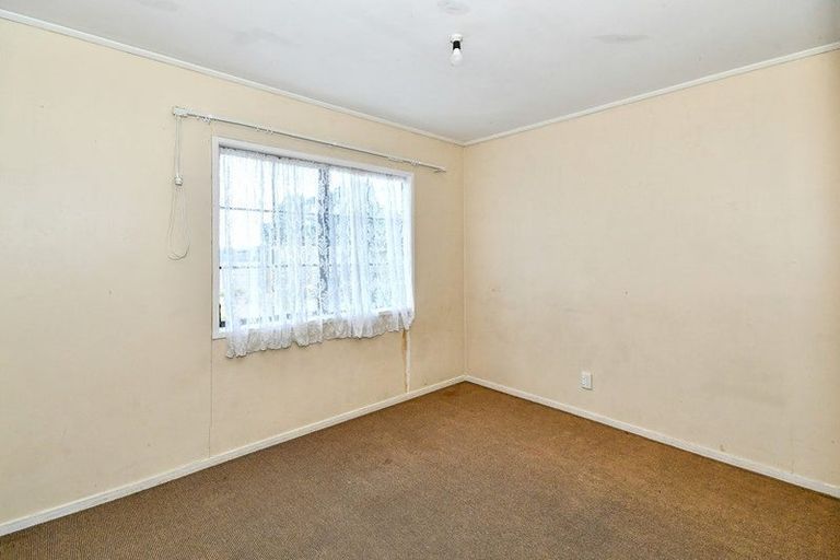 Photo of property in 34 Mcquarrie Avenue, Wattle Downs, Auckland, 2103