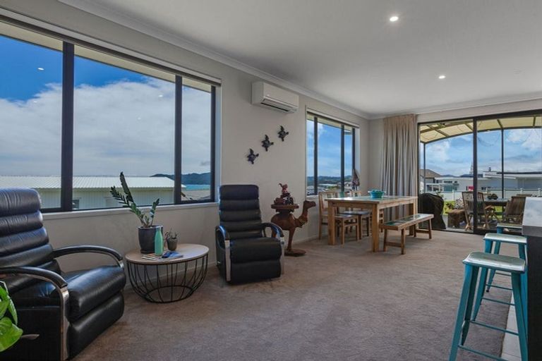 Photo of property in 31 Eagles Way, Cable Bay, 0420