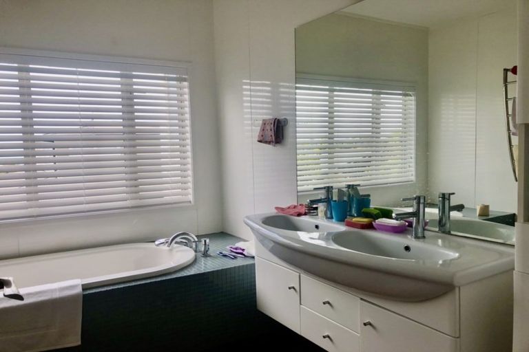 Photo of property in 1/38 Hastings Road, Mairangi Bay, Auckland, 0630